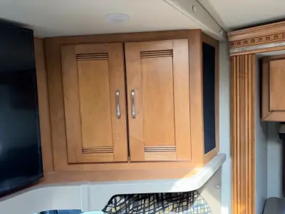 2015 Winnebago 30J photo 28
