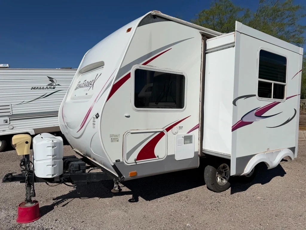 2011 Cruiser Rv Corp FUNFINDER 189FBS exterior