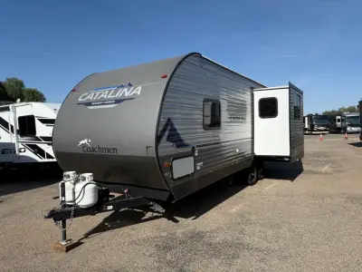 2023 Coachmen CATALINA SUMMIT SERIES 231MKS photo 4