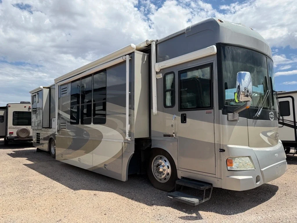 2006 Itasca ELLIPSE 40FD exterior
