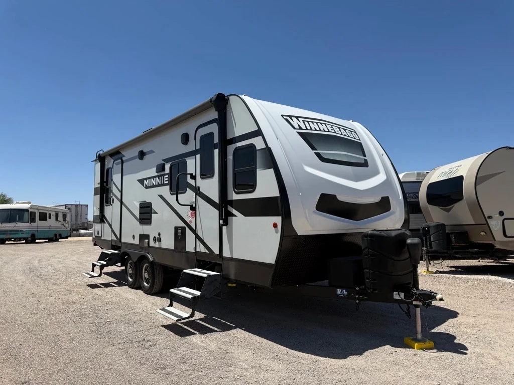 2023 Winnebago MINNIE 2500FL exterior