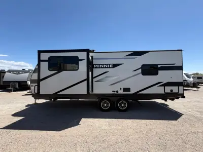 2023 Winnebago MINNIE 2500FL photo 5