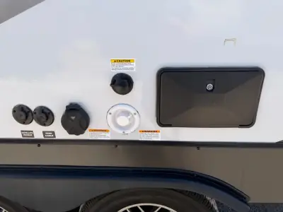 2023 Winnebago MINNIE 2500FL photo 6
