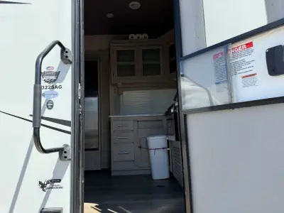 2022 Eclipse Recreational Vehicles ATTITUDE 3322SAG photo 21