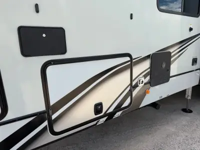 2022 Eclipse Recreational Vehicles ATTITUDE 3322SAG photo 12