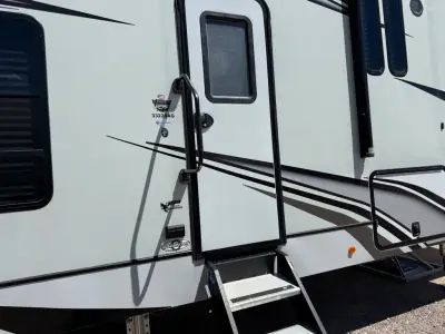 2022 Eclipse Recreational Vehicles ATTITUDE 3322SAG photo 19