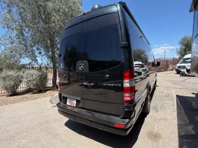2017 Airstream INTERSTATE 24 GRAND TOUR EXT photo 9