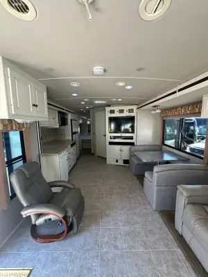 2009 Winnebago Itasca LATTITUDE 39W photo 37