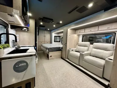 2026 Grand Design Lineage Series M 25FW photo 3