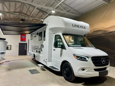 2026 Grand Design Lineage Series M 25FW photo 36