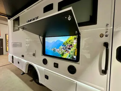2026 Grand Design Lineage Series M 25FW photo 39