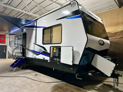 2026 Forest River Vengeance Rogue Armored 26L140 photo 56