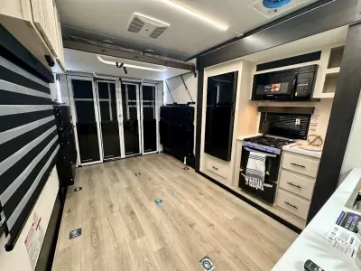 2026 Forest River Vengeance Rogue Armored 26L140 photo 47