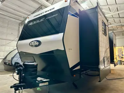 2026 Forest River Vengeance Rogue Armored 26L140 photo 69
