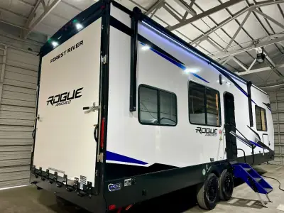2026 Forest River Vengeance Rogue Armored 26L140 photo 55