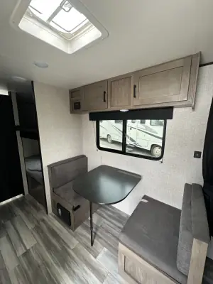 2024 Jayco JAY FLIGHT SLX 174BHW photo 9