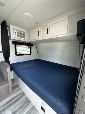 2024 Jayco JAY FLIGHT SLX 174BHW photo 7