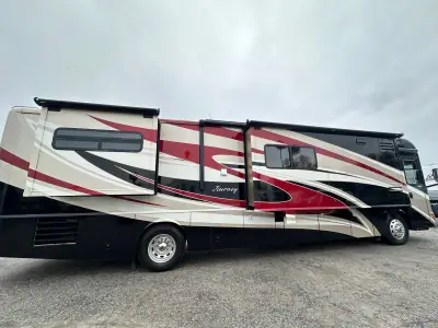 2010 Winnebago Journey 40L photo 14