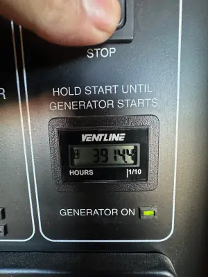 2010 Winnebago Journey 40L photo 19