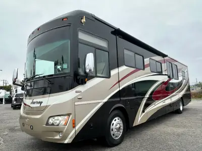 2010 Winnebago Journey 40L photo 6
