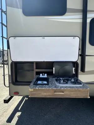 2017 Keystone Cougar 284RDBWE photo 12