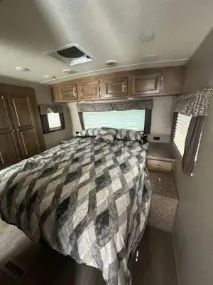 2019 Forest River ROCKWOOD ULTRA LITE 2707 WS photo 11