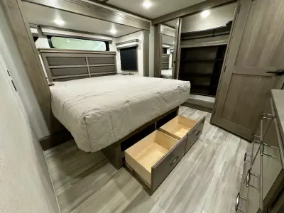 2024 Grand Design Solitude 310GK photo 31