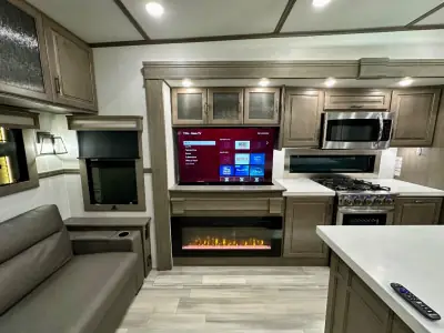 2024 Grand Design Solitude 310GK photo 14