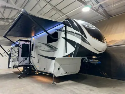2024 Grand Design Solitude 310GK photo 37