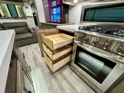 2024 Grand Design Solitude 310GK photo 13