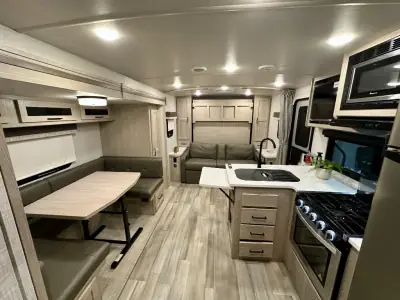 2023 Forest River Flagstaff Micro Lite 25BRDS photo 4