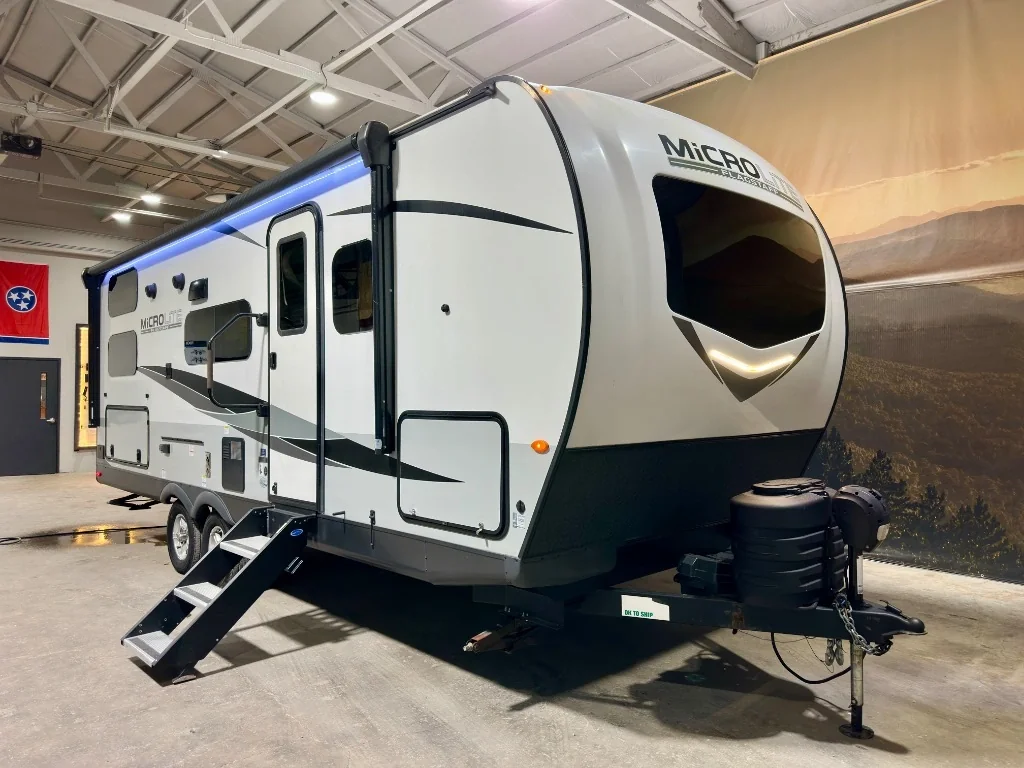 2023 Forest River Flagstaff Micro Lite 25BRDS exterior