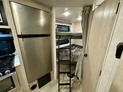 2023 Forest River Flagstaff Micro Lite 25BRDS photo 24