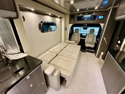2022 Airstream Atlas Murphy Suite photo 10
