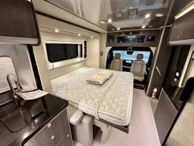 2022 Airstream Atlas Murphy Suite photo 11