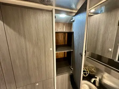 2022 Airstream Atlas Murphy Suite photo 27