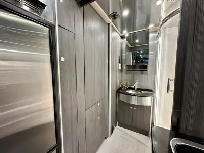 2022 Airstream Atlas Murphy Suite photo 24