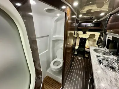 2018 Airstream Interstate Grand Tour EXT Std. Model photo 18