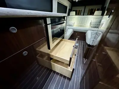 2018 Airstream Interstate Grand Tour EXT Std. Model photo 15
