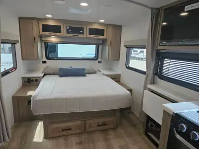 2027 Forest River Flagstaff Micro Lite 22FBS photo 24