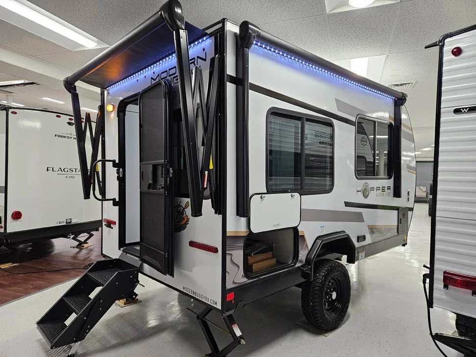 2027 Modern Buggy Hopper Hopper 1 exterior