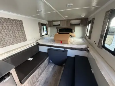 2027 Trailmanor 2720 SERIES QB photo 6