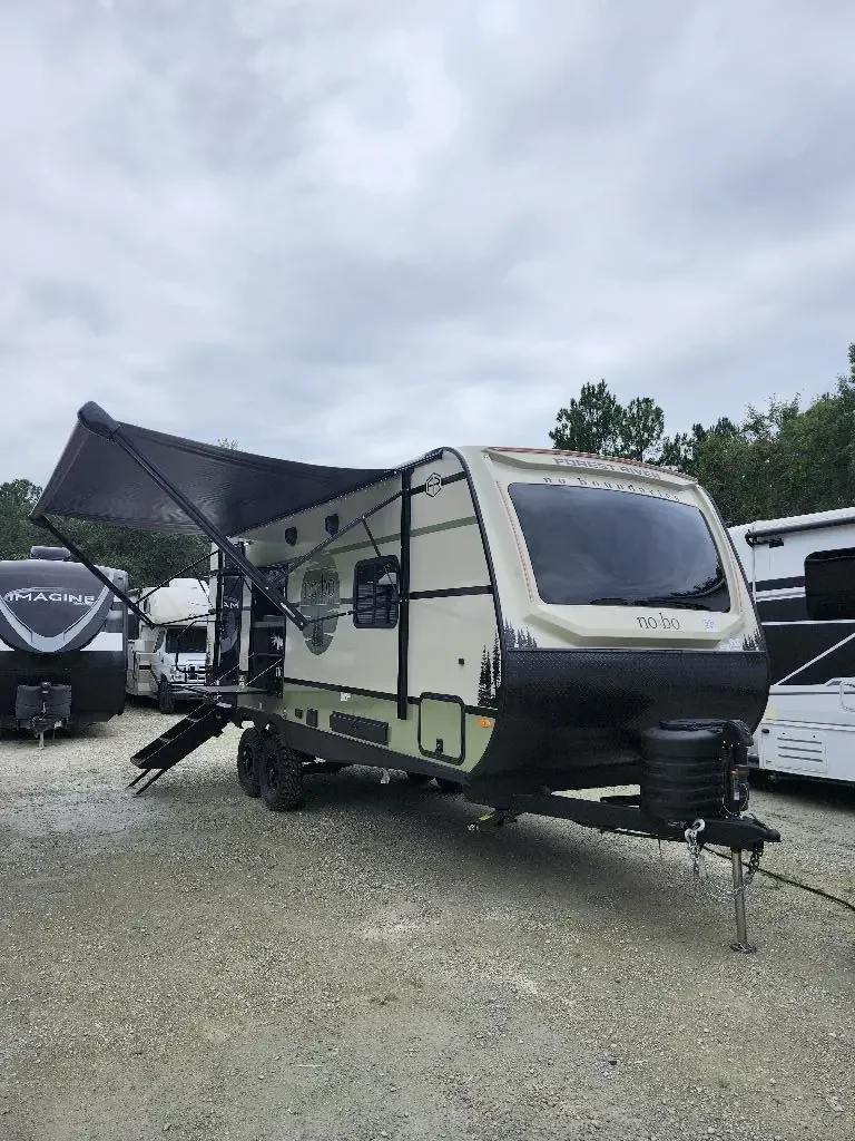 2027 Forest River no boundaries 19.0 BM exterior