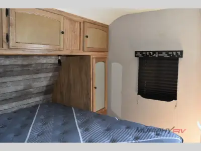 2021 Coachmen Freedom Express Ultra Lite 231RBDS photo 23
