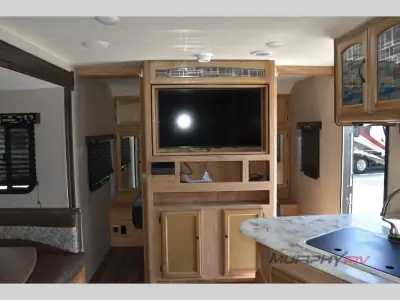 2021 Coachmen Freedom Express Ultra Lite 231RBDS photo 19