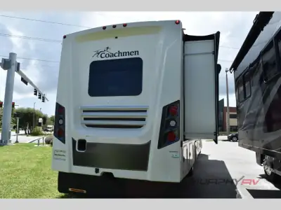 2022 Coachmen Mirada 35OS photo 4