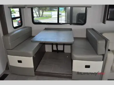 2022 Coachmen Mirada 35OS photo 17