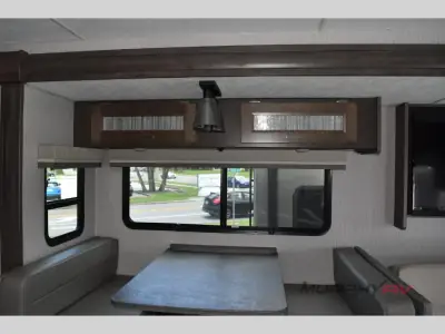 2022 Coachmen Mirada 35OS photo 18