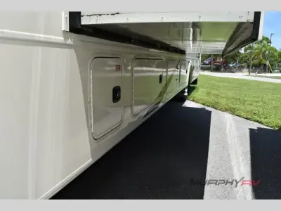 2022 Coachmen Mirada 35OS photo 7
