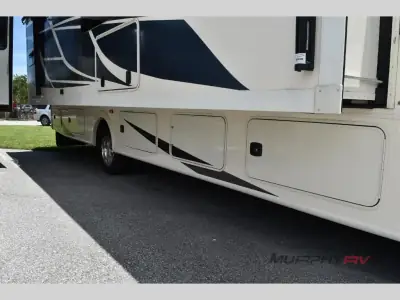 2022 Coachmen Mirada 35OS photo 8